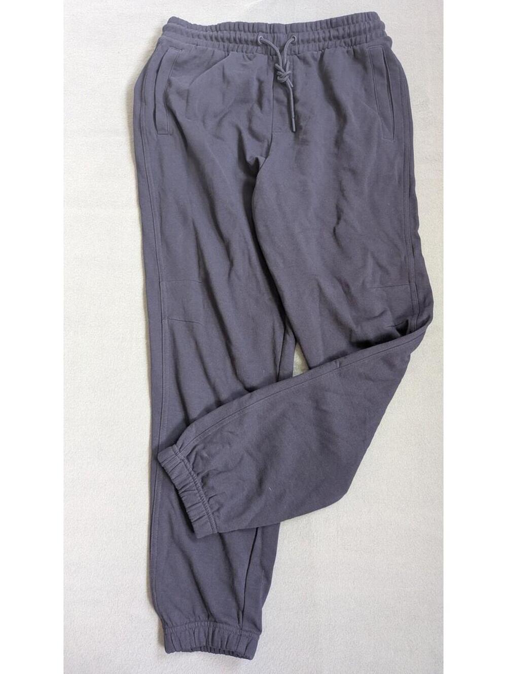 Gymshark Jogger Pants Mens M Gray Fleece Elastic Waist Pockets Tapered Athletic